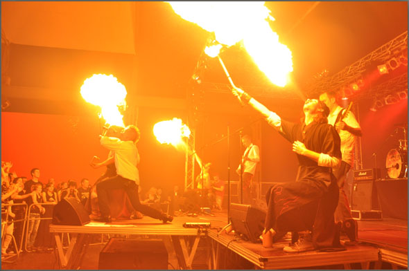 Brandstein - Rammstein-Coverband Feuershow in Speyer
